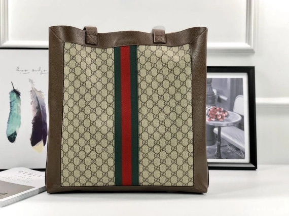 First bag ru Ophidia Tote Gucci 0820
